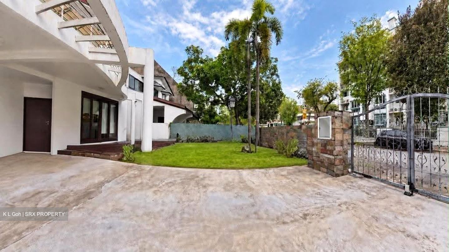 Sunset Way (D21), Terrace #637373641